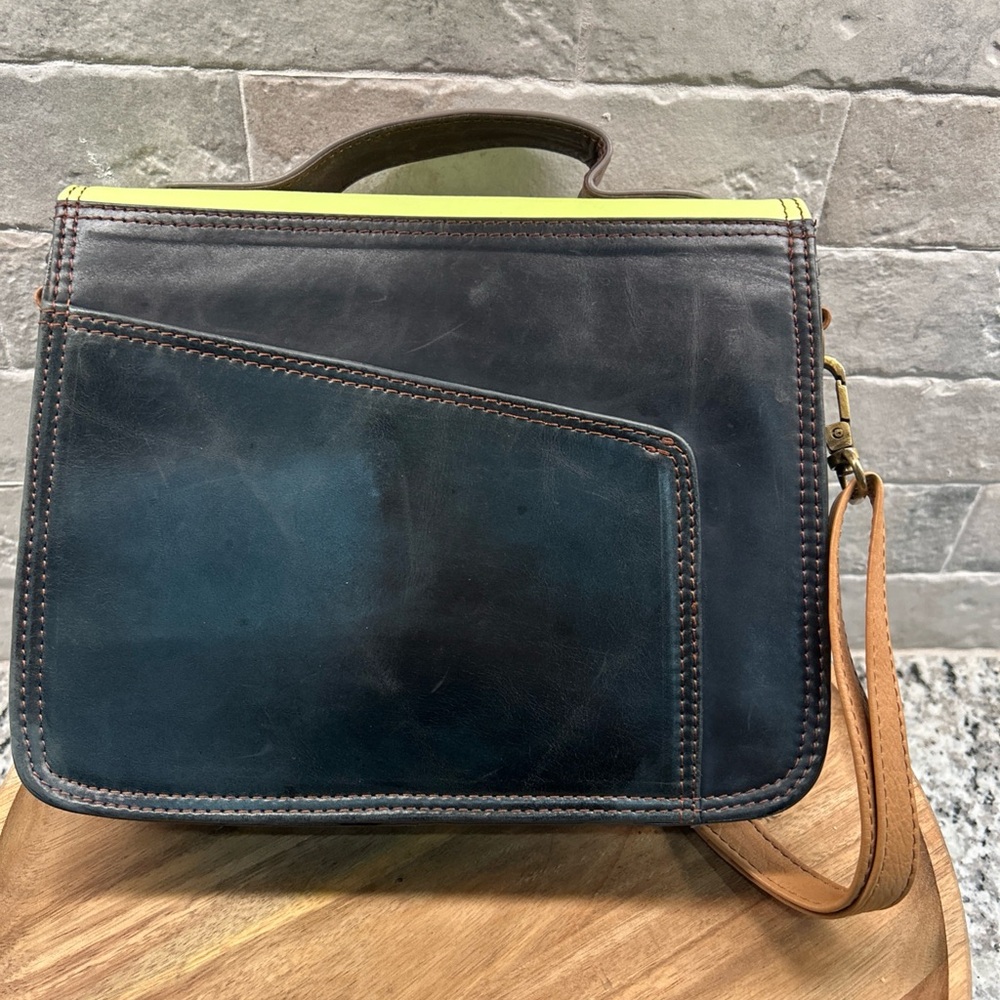 Soruka Multicolor Crossbody Bag - Picture 2 of 12